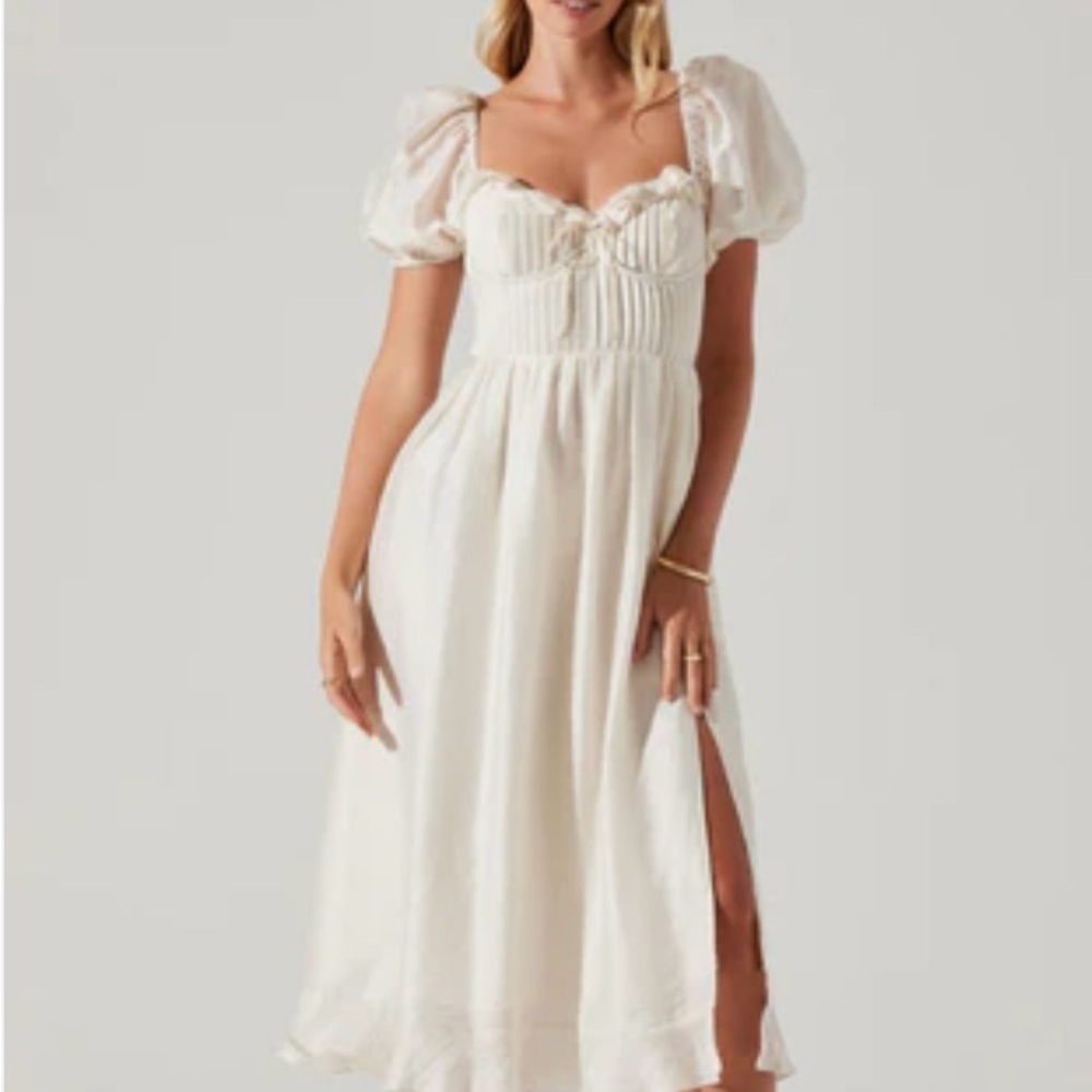 ASTR Lunaria Pleated Bustier Midi Dress